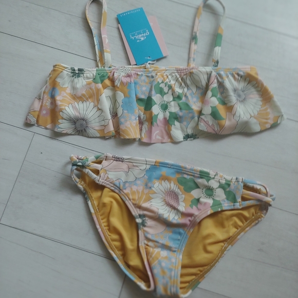 O'Neill NEW Girls Twiggy Ruffle Bikini Top & Bottoms - Picture 11 of 12